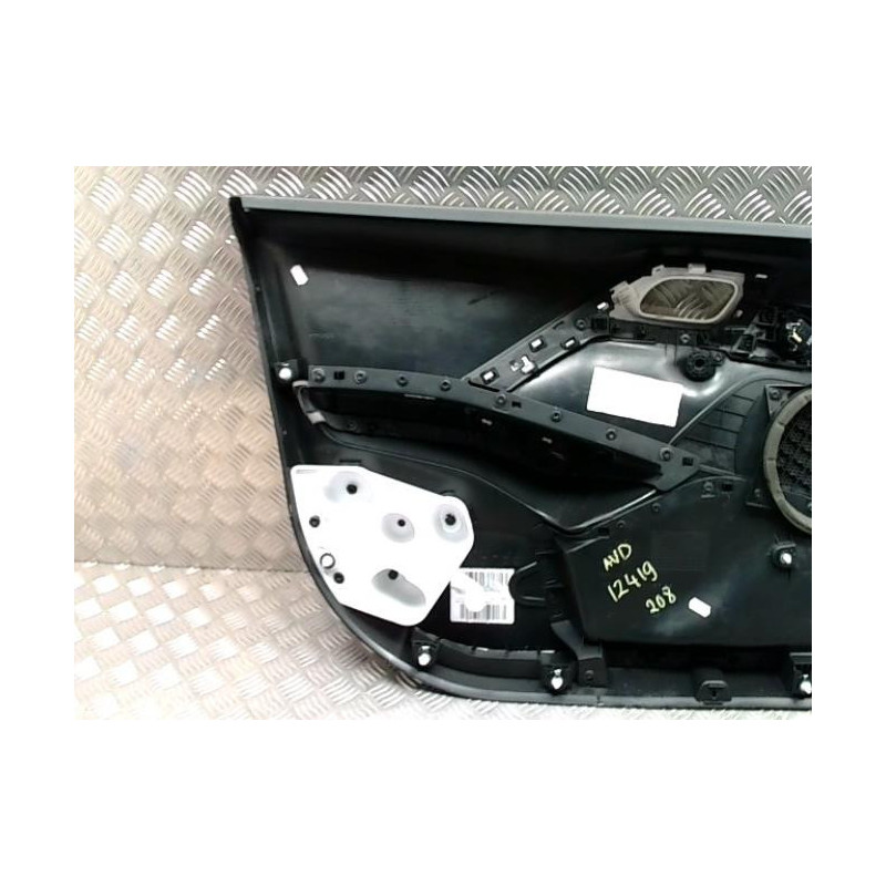 Panneau de porte avant droit PEUGEOT 208 1 PHASE 2 d’occasion