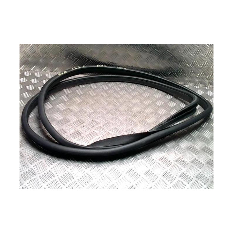 Joint de porte avant gauche MERCEDES CLASSE C 204 PHASE 2 COUPE d’occasion