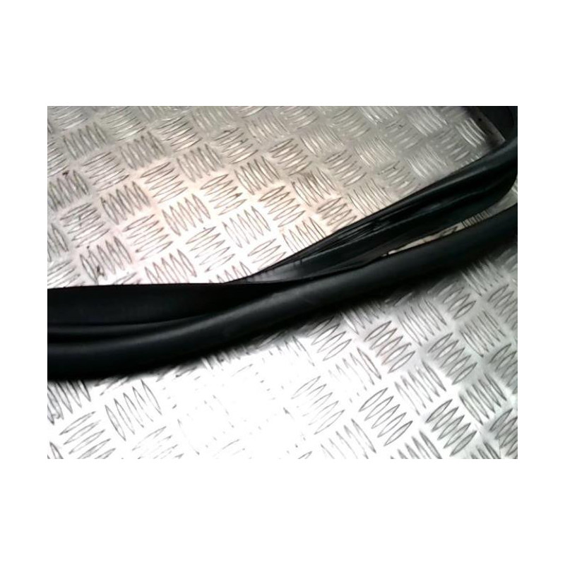 Joint de porte avant gauche MERCEDES CLASSE C 204 PHASE 2 COUPE d’occasion