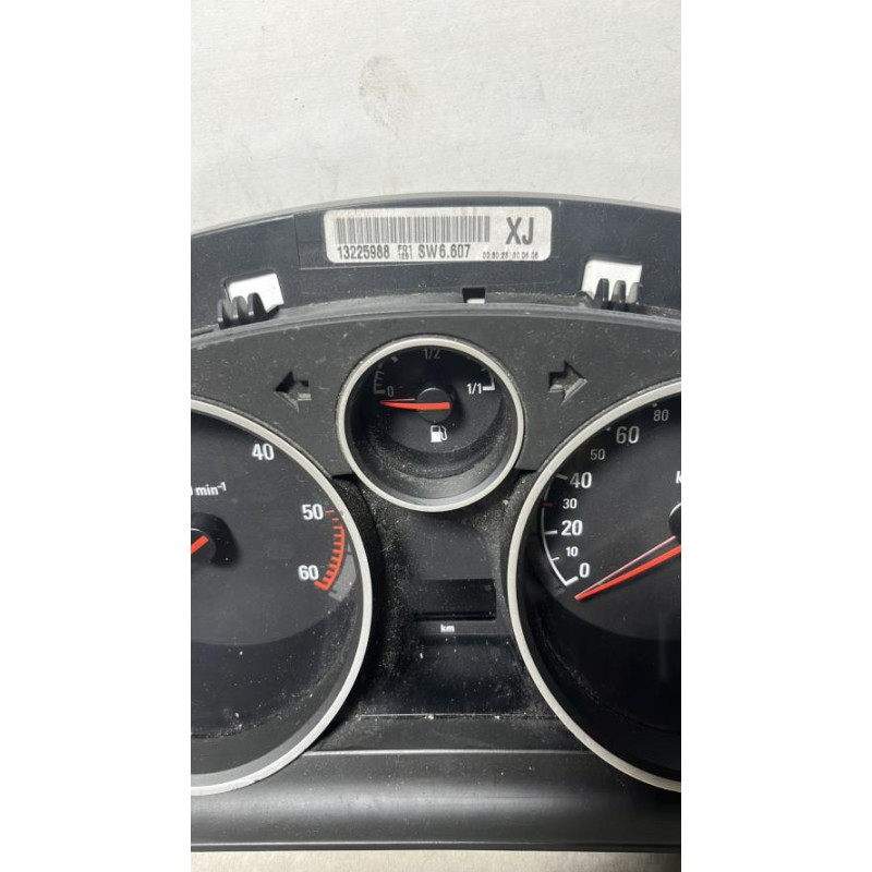 Compteur OPEL ASTRA H GTC PHASE 1 d’occasion