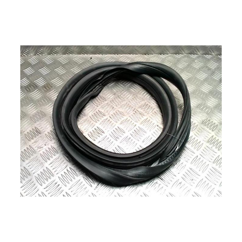 Joint de porte avant gauche PEUGEOT 107 PHASE 2 d’occasion