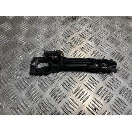 Support poignee porte avant gauche TOYOTA YARIS 2 PHASE 1 d’occasion