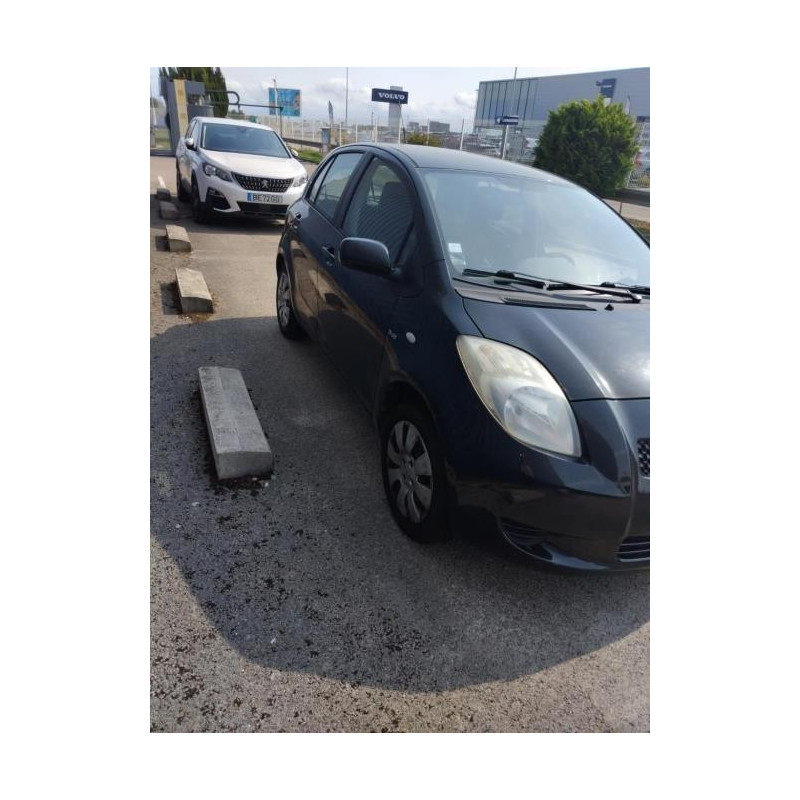 Tirant de porte arriere gauche TOYOTA YARIS 2 PHASE 1 d’occasion