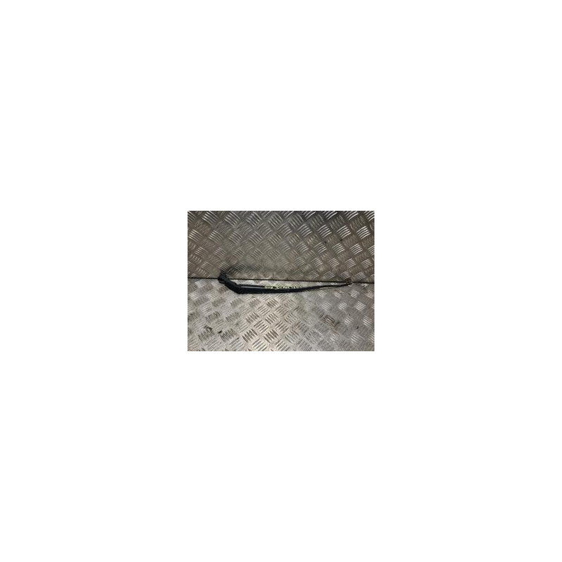 Bras essuie glace avant gauche TOYOTA YARIS 2 PHASE 1 d’occasion