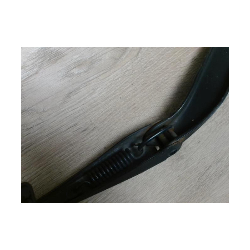 Bras essuie glace avant BMW SERIE 1 E87 PHASE 1 d’occasion