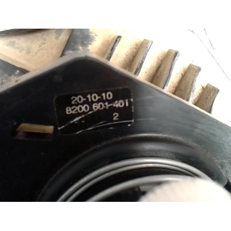 Treuil de roue de secours RENAULT CLIO 3 PHASE 1 d’occasion
