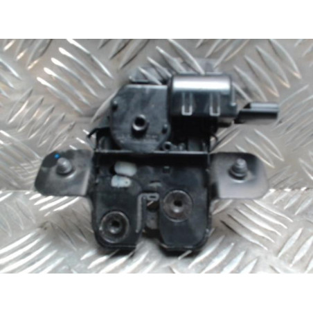 Serrure de hayon RENAULT CLIO 5 PHASE 1 d’occasion