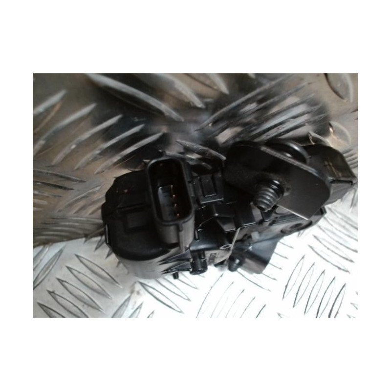 Serrure de hayon RENAULT CLIO 5 PHASE 1 d’occasion