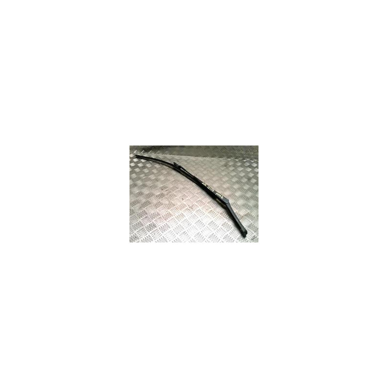 Bras essuie glace avant gauche VOLKSWAGEN POLO 6 PHASE 1 d’occasion