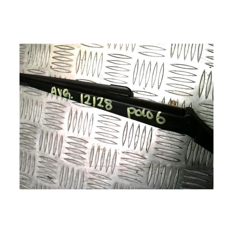 Bras essuie glace avant gauche VOLKSWAGEN POLO 6 PHASE 1 d’occasion