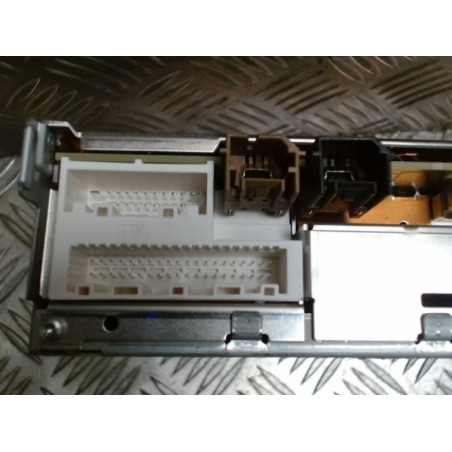 Autoradio d'origine RENAULT CLIO 5 PHASE 1 d’occasion