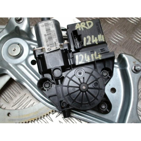Leve vitre electrique arriere droit RENAULT SCENIC 3 PHASE 1 d’occasion