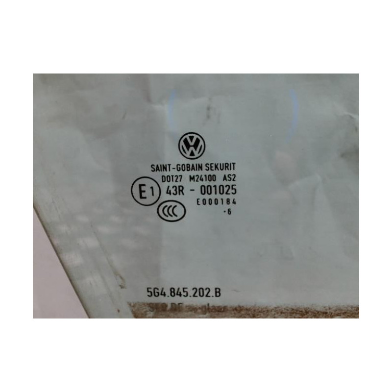 Vitre avant droit VOLKSWAGEN GOLF 7 PHASE 1 d’occasion