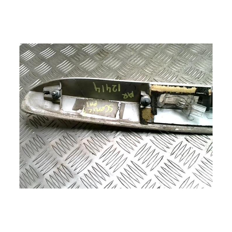 Eclairage de plaque RENAULT SCENIC 3 PHASE 1 d’occasion