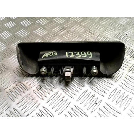 Eclairage de plaque RENAULT TRAFIC 2 PHASE 1 d’occasion