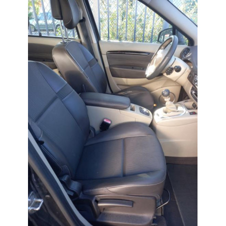 Vitre arriere droit RENAULT SCENIC 3 PHASE 1 d’occasion