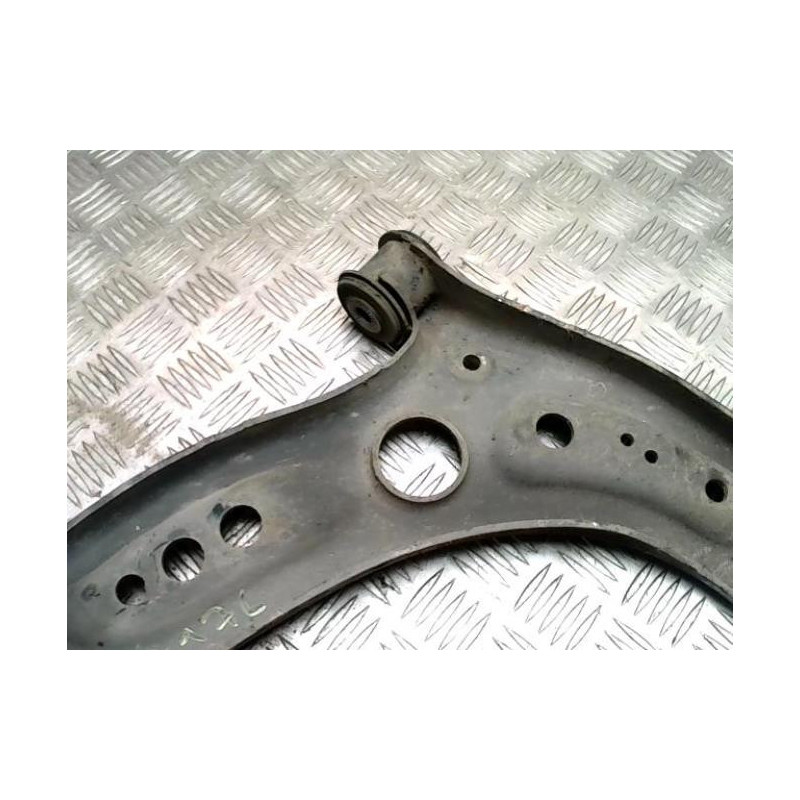Triangle avant gauche VOLKSWAGEN GOLF 7 PHASE 1 d’occasion