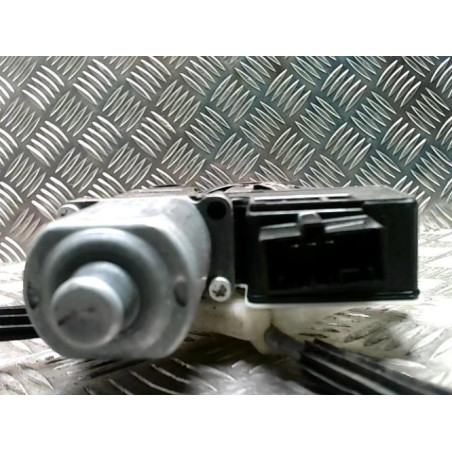 Leve vitre electrique arriere gauche VOLKSWAGEN POLO 6 PHASE 1 d’occasion