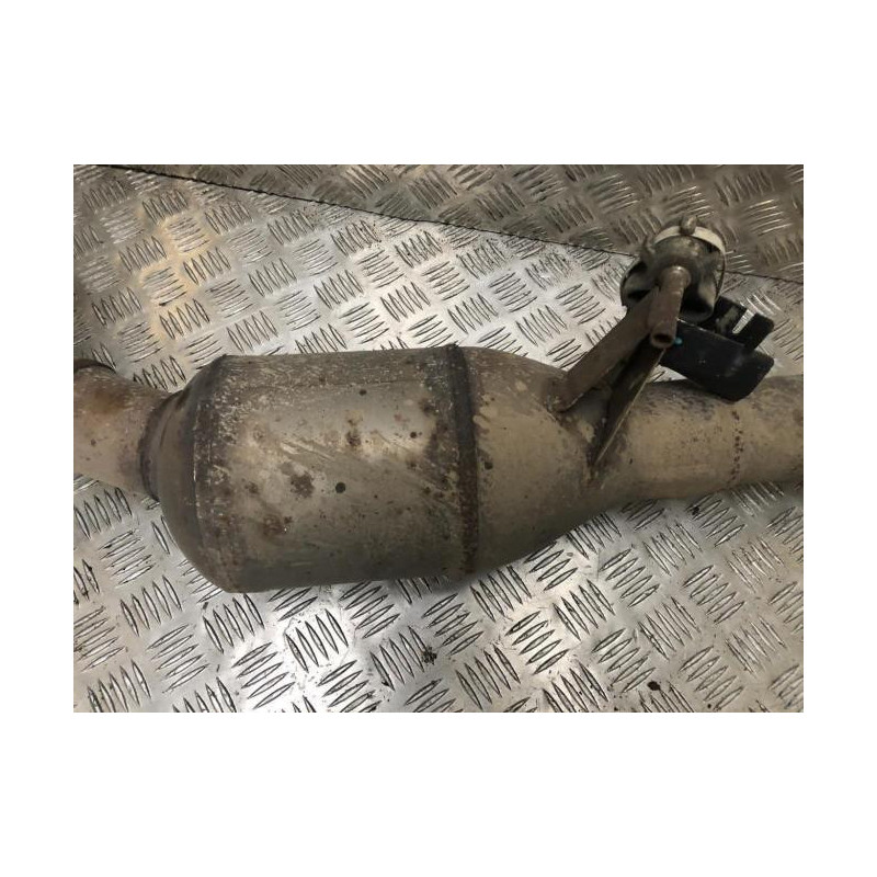 Tube intermediaire (echappement) RENAULT TRAFIC 3 COURT PHASE 2 d’occasion