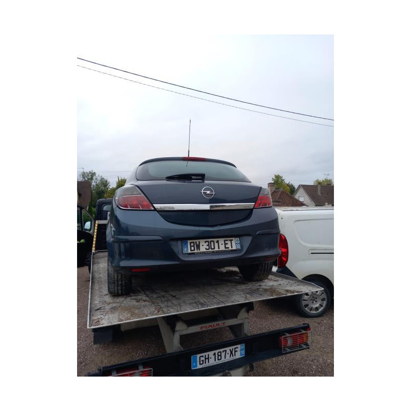 Neiman OPEL ASTRA H GTC PHASE 1 d’occasion