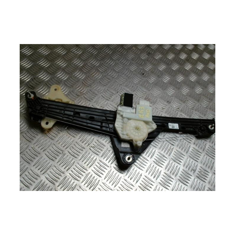 Leve vitre electrique avant droit RENAULT CLIO 5 PHASE 1 d’occasion