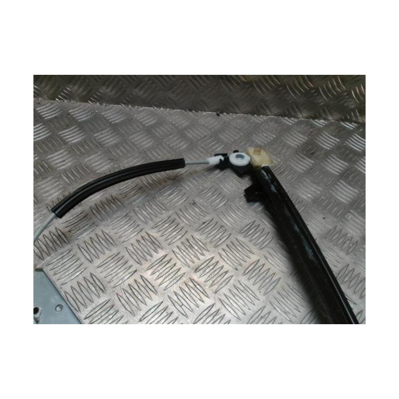 Leve vitre electrique avant gauche RENAULT CLIO 2 CAMPUS PHASE 2 d’occasion