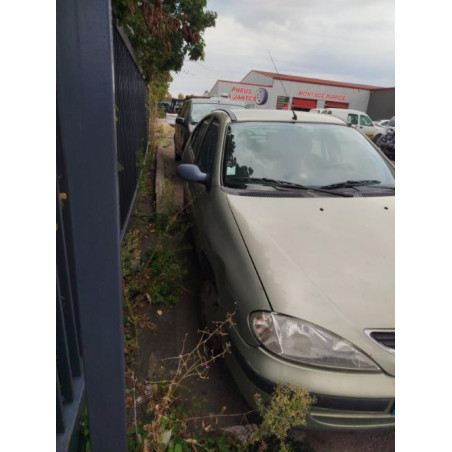 Pare choc avant RENAULT MEGANE 1 PHASE 2 d’occasion