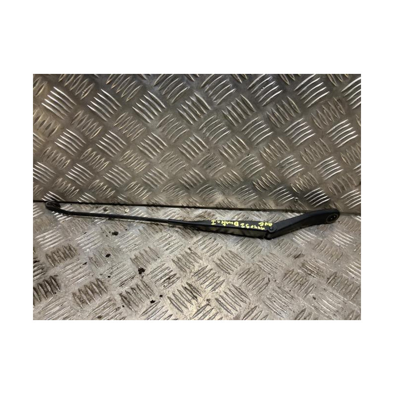 Bras essuie glace avant gauche DACIA DUSTER 1 PHASE 2 d’occasion