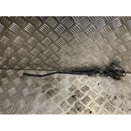 Bras essuie glace avant gauche CITROEN C4 CACTUS d’occasion