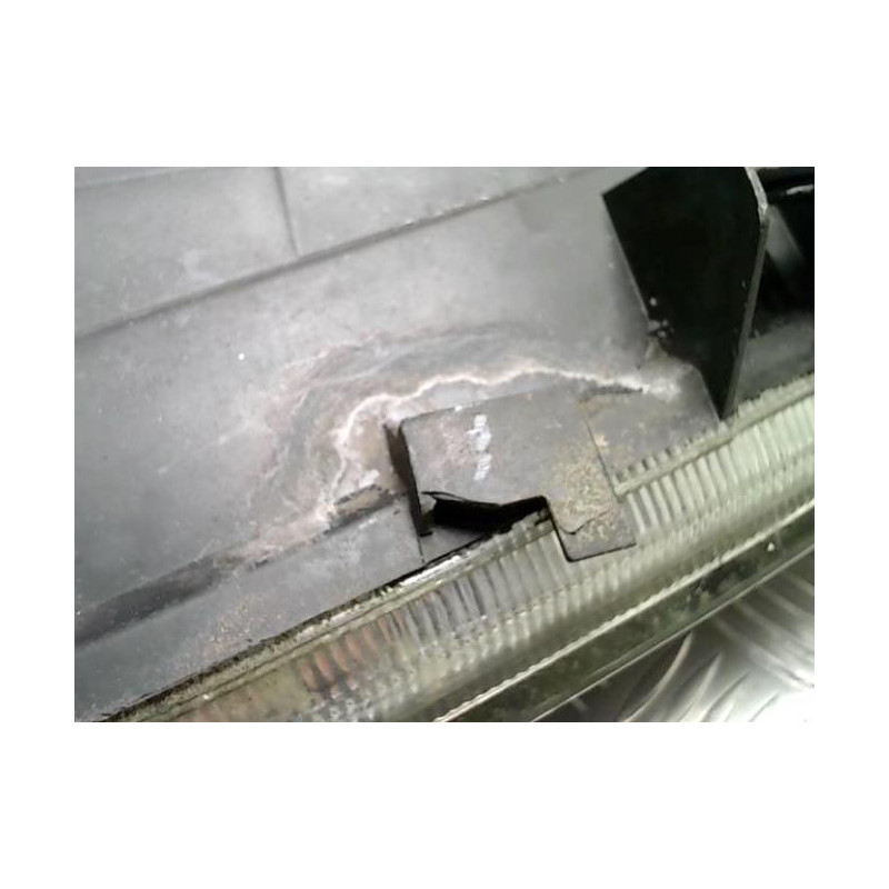 Optique avant principal droit (feux)(phare) CITROEN XANTIA PHASE 2 d’occasion