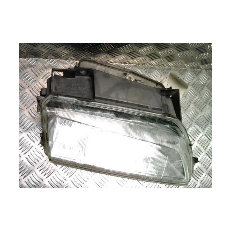 Optique avant principal droit (feux)(phare) CITROEN XANTIA PHASE 2 d’occasion