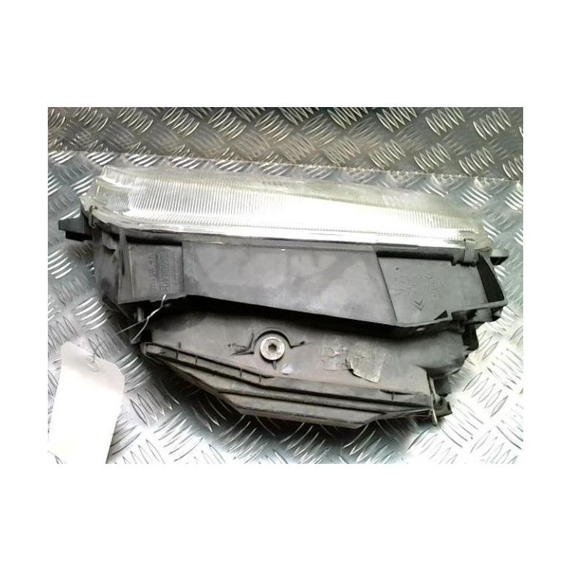 Optique avant principal droit (feux)(phare) CITROEN XANTIA PHASE 2 d’occasion