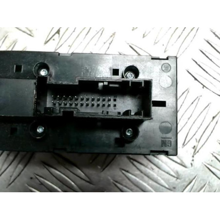 Interrupteur de leve vitre avant gauche OPEL ASTRA H PHASE 1 d’occasion