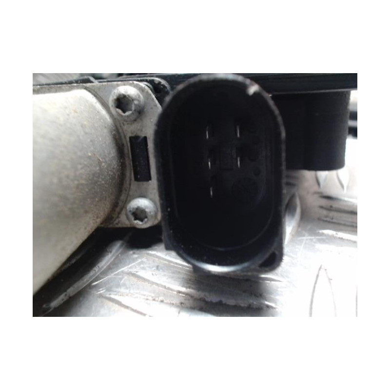 Leve vitre electrique arriere droit MINI MINI 2 R60 COUNTRYMAN BREAK d’occasion