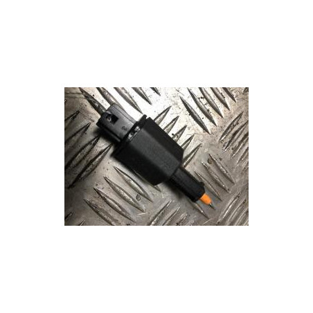 Contacteur feu stop RENAULT SCENIC 3 PHASE 3 d’occasion