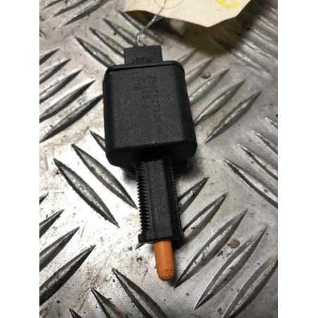 Contacteur feu stop RENAULT SCENIC 3 PHASE 3 d’occasion