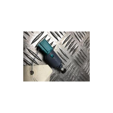 Contacteur feu stop RENAULT SCENIC 3 PHASE 3 d’occasion