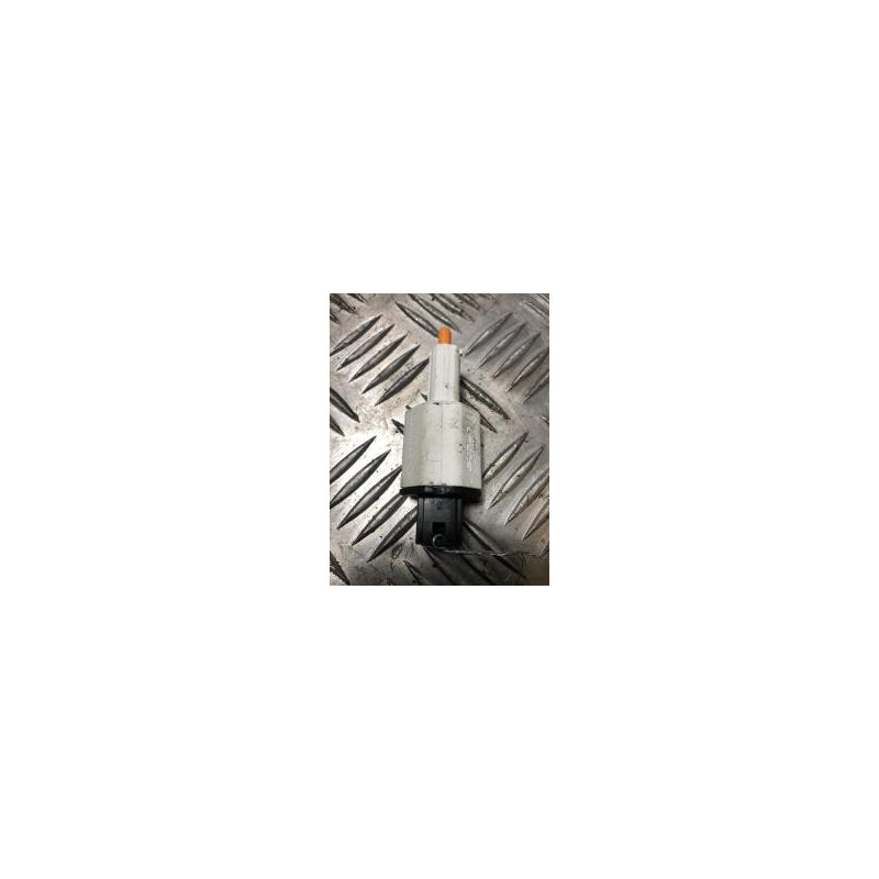 Contacteur feu stop RENAULT SCENIC 3 PHASE 3 d’occasion