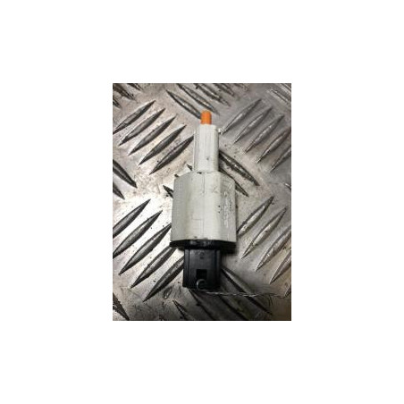 Contacteur feu stop RENAULT SCENIC 3 PHASE 3 d’occasion