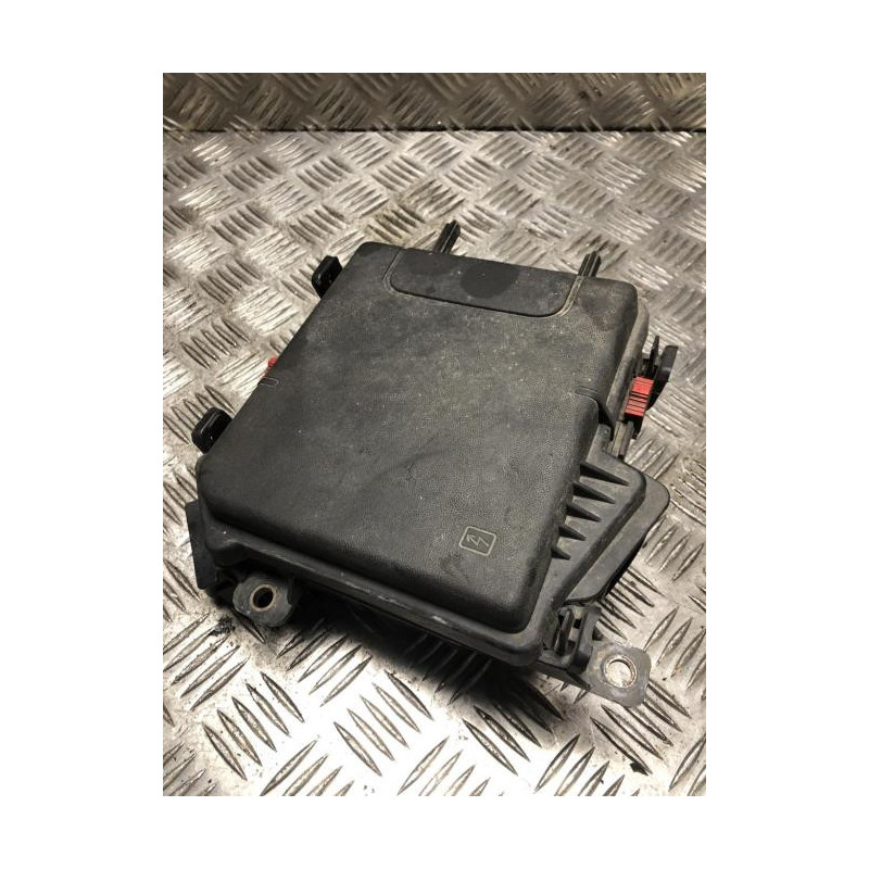 Porte fusible RENAULT SCENIC 3 PHASE 3 d’occasion