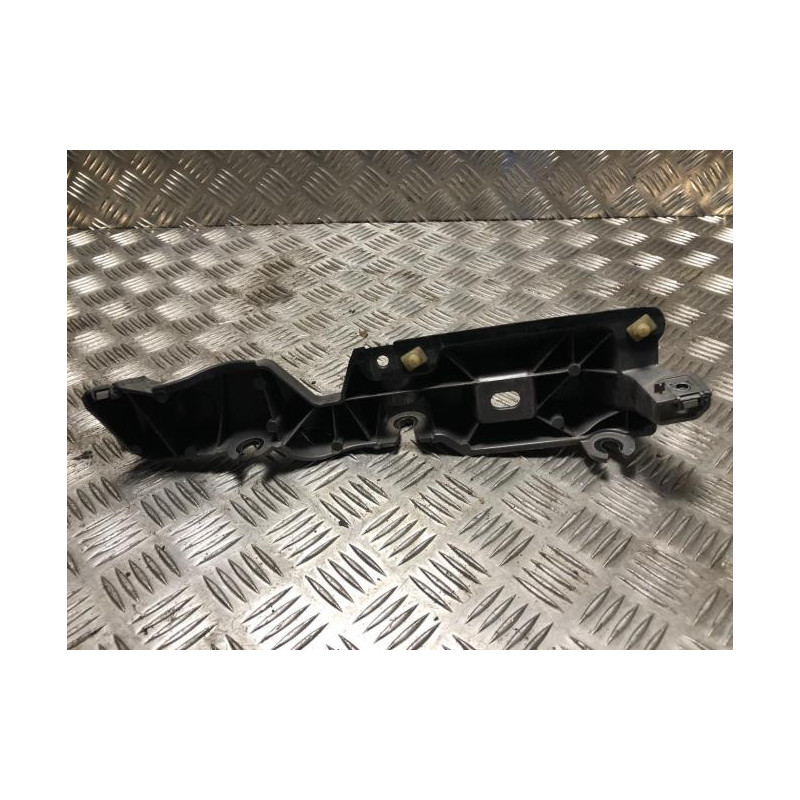 Support aile gauche RENAULT SCENIC 3 PHASE 3 d’occasion