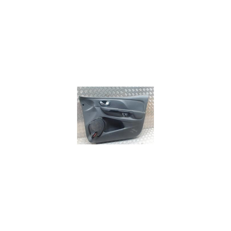 Panneau de porte avant droit RENAULT CLIO 4 PHASE 1 d’occasion