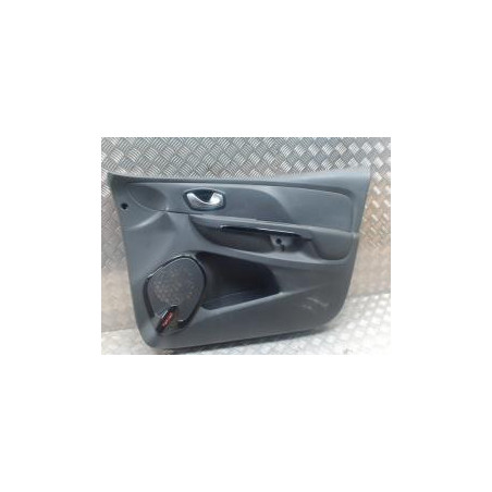 Panneau de porte avant droit RENAULT CLIO 4 PHASE 1 d’occasion