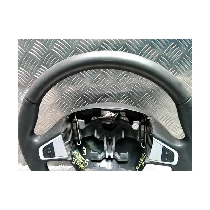 Volant RENAULT SCENIC 3 PHASE 2 d’occasion