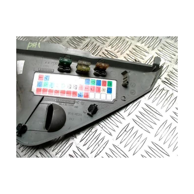 Vide poche avant gauche RENAULT TRAFIC 2 PHASE 1 d’occasion