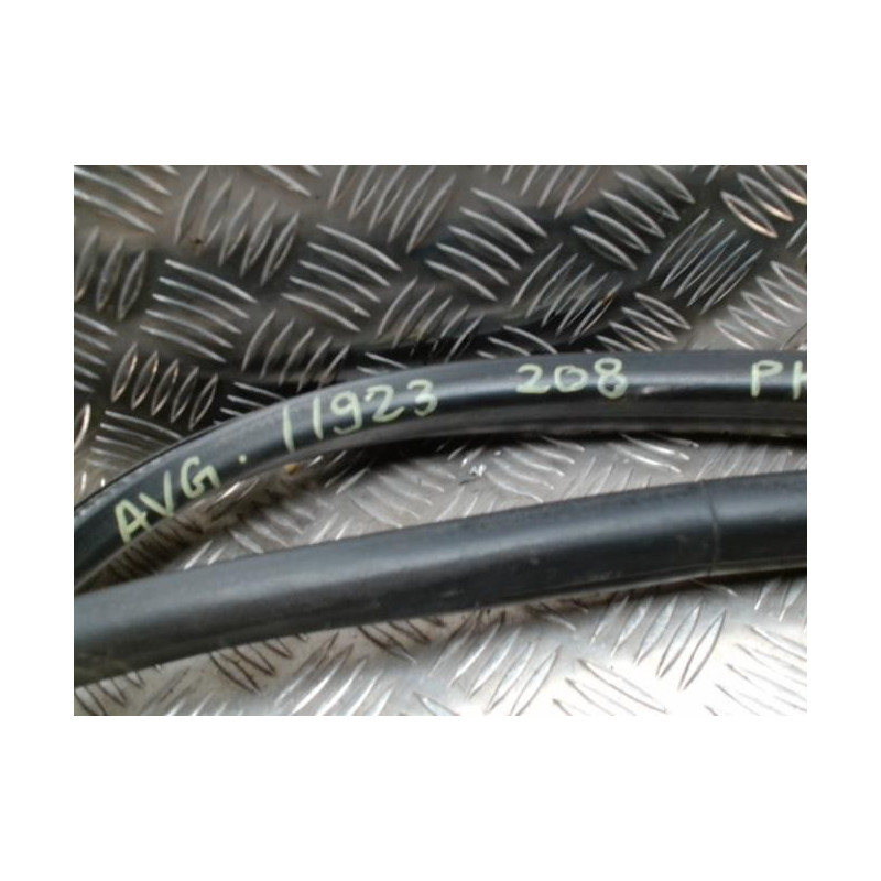 Joint de porte avant gauche PEUGEOT 208 1 PHASE 2 d’occasion