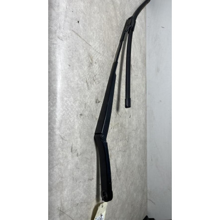 Bras essuie glace avant gauche VOLKSWAGEN SCIROCCO 3 PHASE 1 COUPE d’occasion