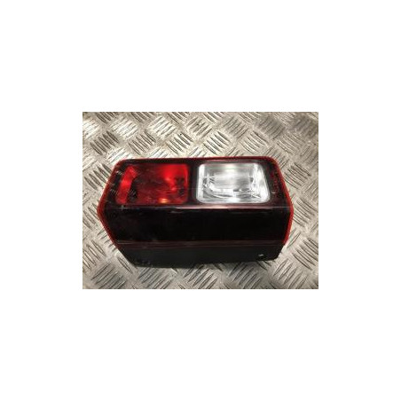 Feu arriere secondaire droit (feux) RENAULT TRAFIC 3 COURT PHASE 2 d’occasion