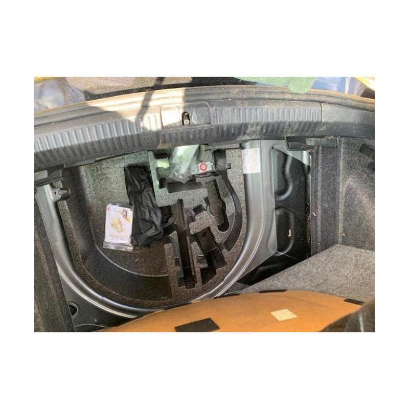 Bras essuie glace avant gauche VOLKSWAGEN POLO 5 PHASE 1 d’occasion