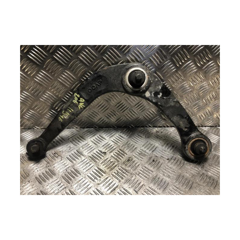 Triangle avant gauche PEUGEOT 206 PHASE 1 BREAK d’occasion